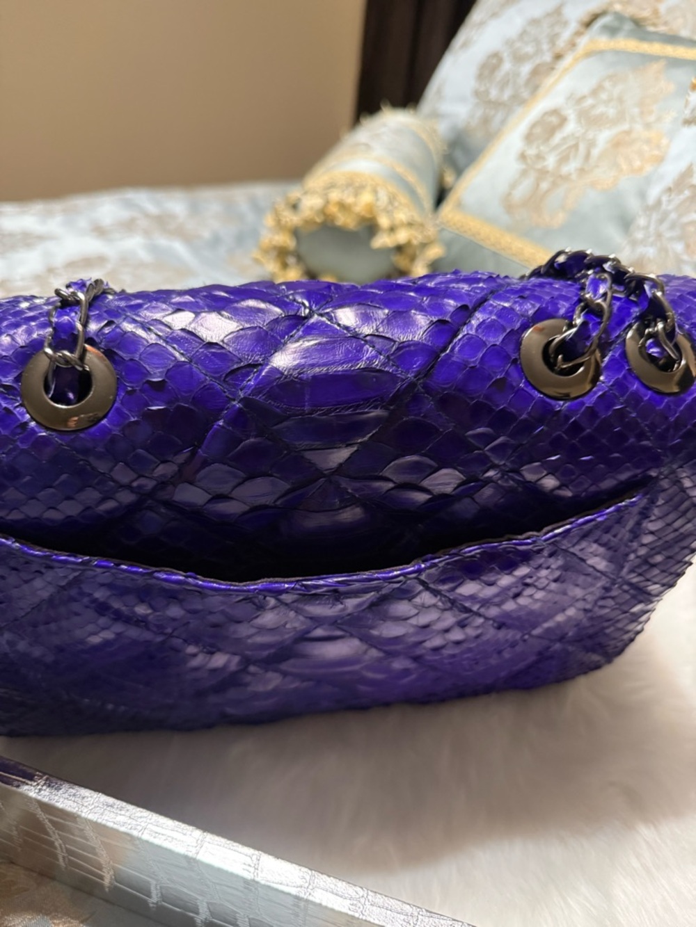 NWOT! Statement-Making Custom Made Purple Python Quilted Bag - Picture 5 of 12